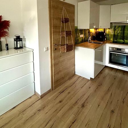 Schoene Wohnung Mit Terrasse Und Parkplatz フェルデン・アム・ヴェルターゼー エクステリア 写真