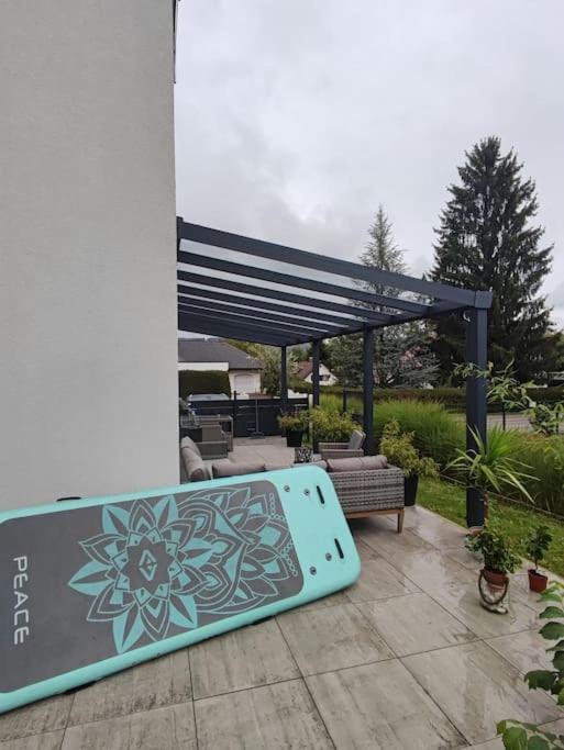 Schoene Wohnung Mit Terrasse Und Parkplatz フェルデン・アム・ヴェルターゼー エクステリア 写真