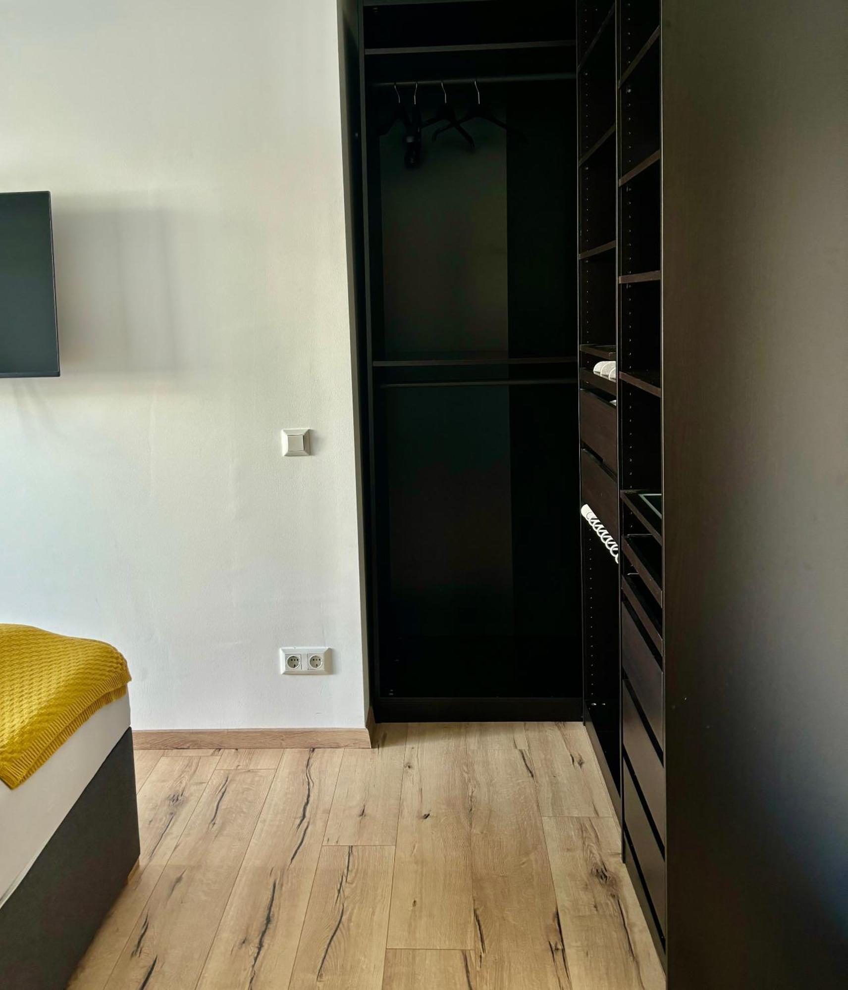Schoene Wohnung Mit Terrasse Und Parkplatz フェルデン・アム・ヴェルターゼー エクステリア 写真