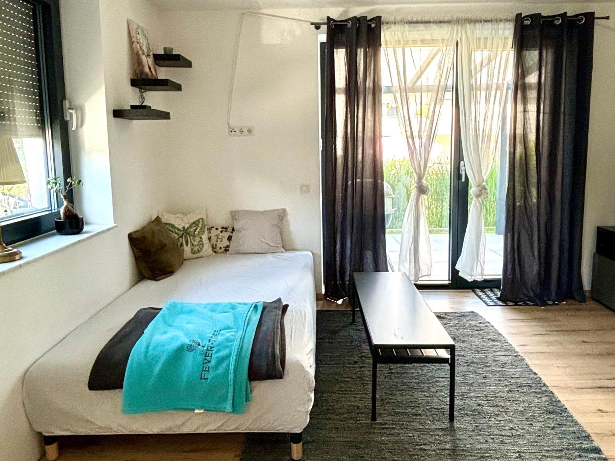 Schoene Wohnung Mit Terrasse Und Parkplatz フェルデン・アム・ヴェルターゼー エクステリア 写真